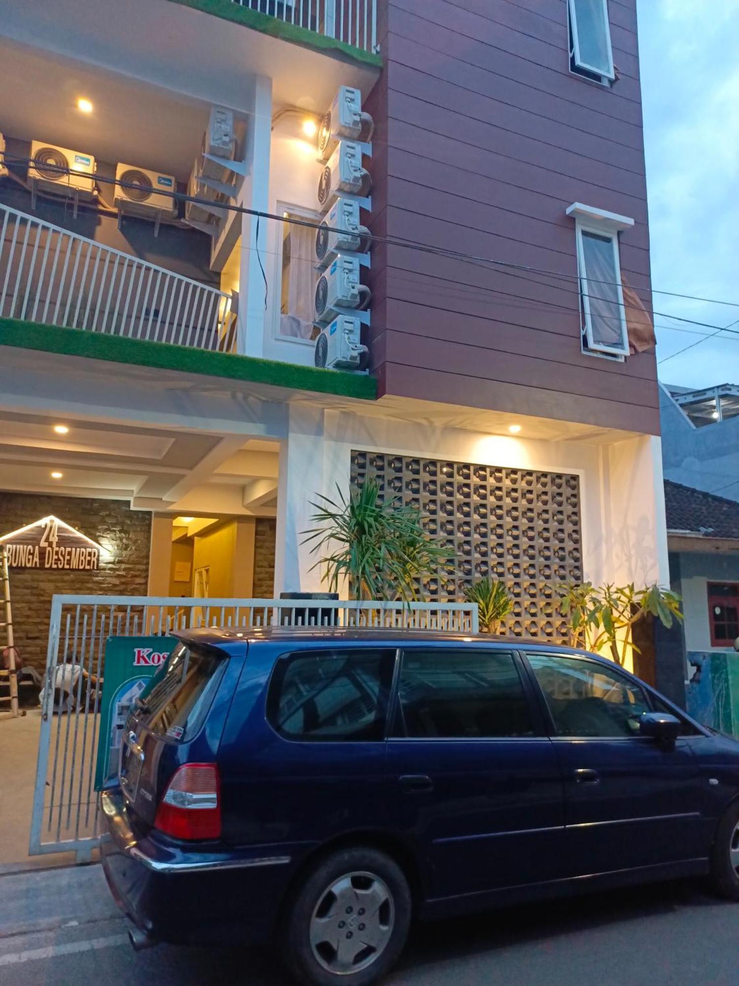 Kos Bu De 24 Homestay